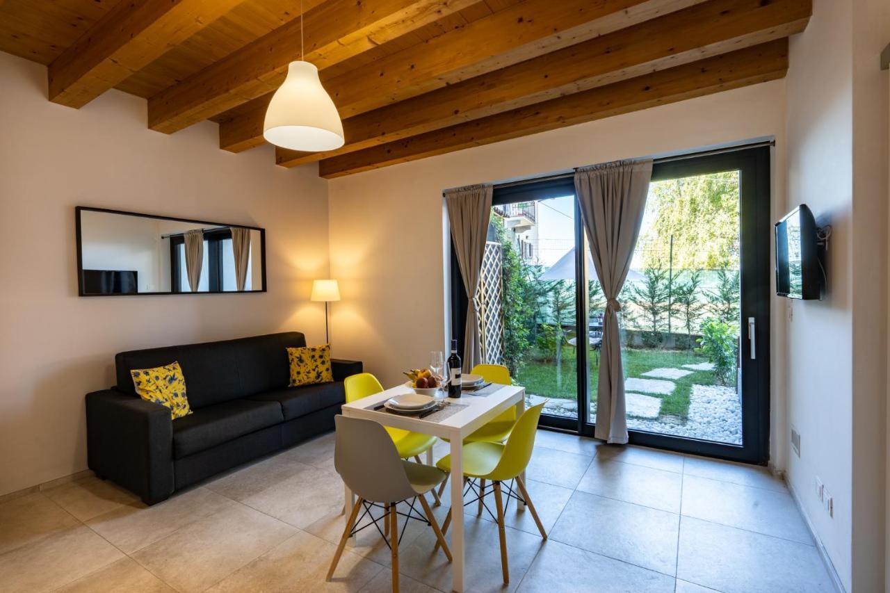 Casa Tina Holiday Home Diano dʼAlba المظهر الخارجي الصورة