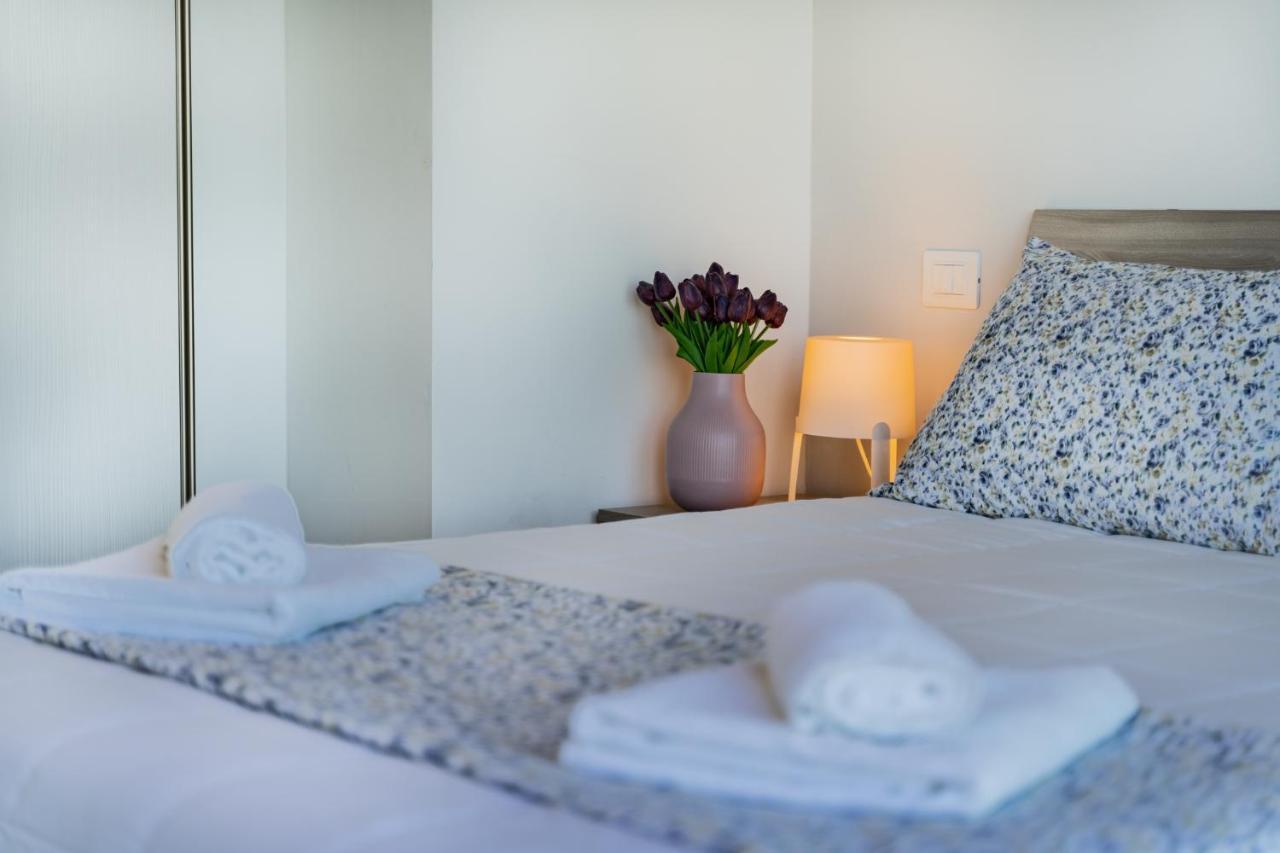 Casa Tina Holiday Home Diano dʼAlba المظهر الخارجي الصورة