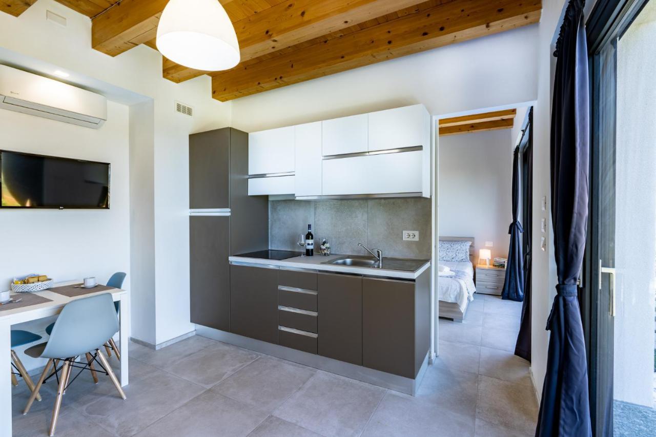 Casa Tina Holiday Home Diano dʼAlba المظهر الخارجي الصورة